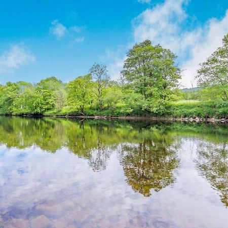3 Bedroom Luxury Home, Hot Tub, Stunning Views Of Killin, Sitting On The River Dochart Buitenkant foto