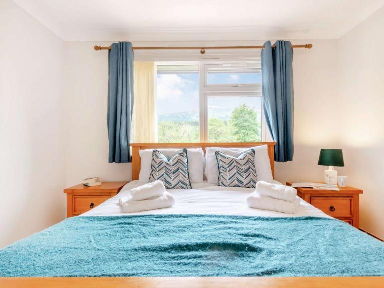 3 Bedroom Luxury Home, Hot Tub, Stunning Views Of Killin, Sitting On The River Dochart Buitenkant foto